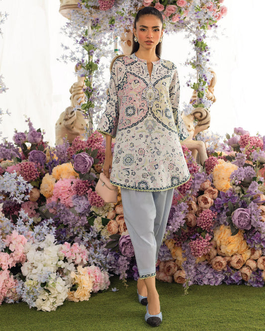 Botanical Dreams - Pastel Lawn Ensemble