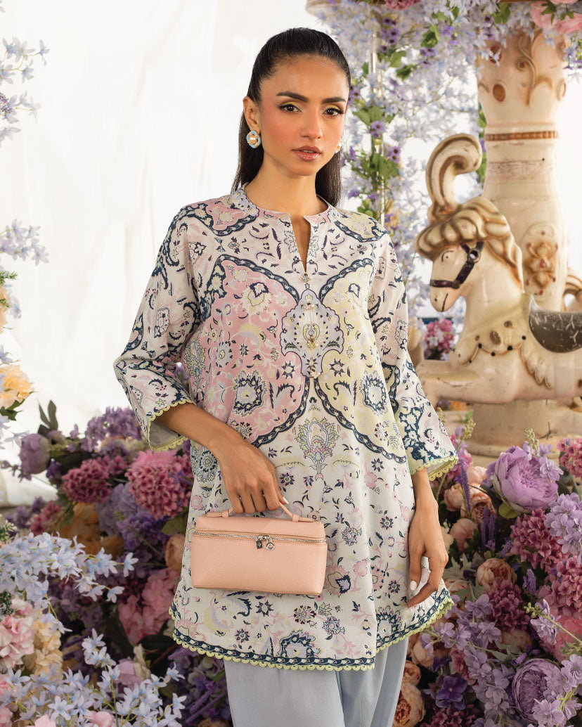 Botanical Dreams - Pastel Lawn Ensemble