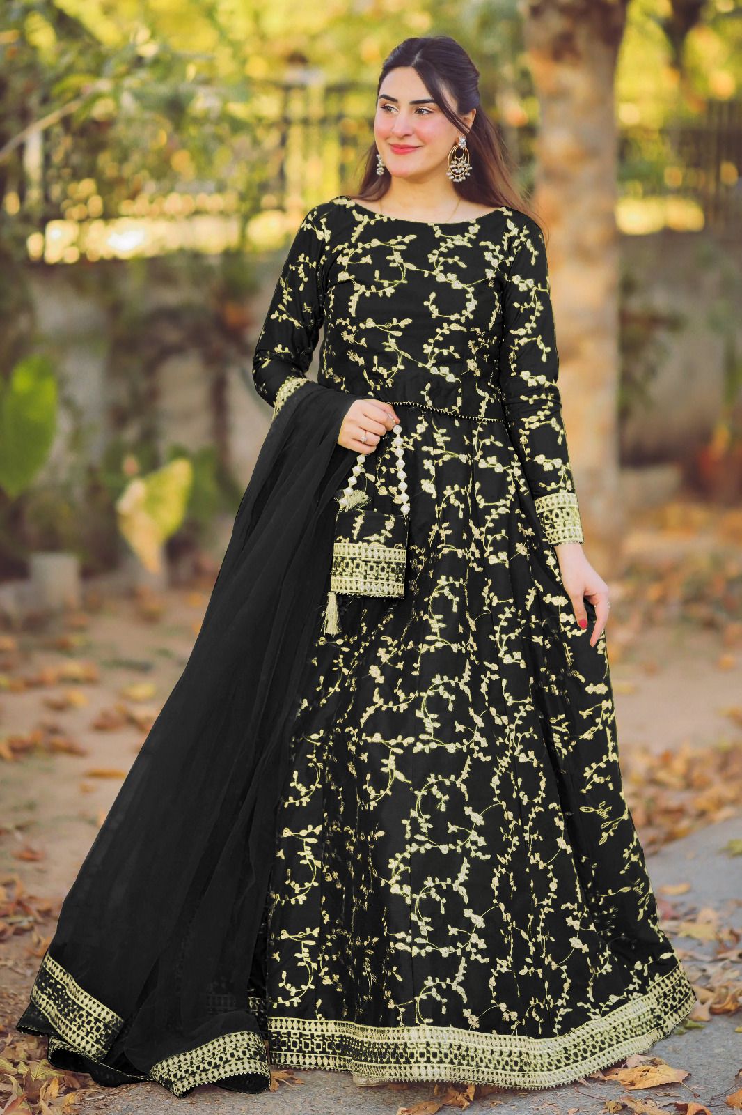 3-Piece Embroidered Top, Flared Skirt, and Ornate Dupatta with Eidi Potli